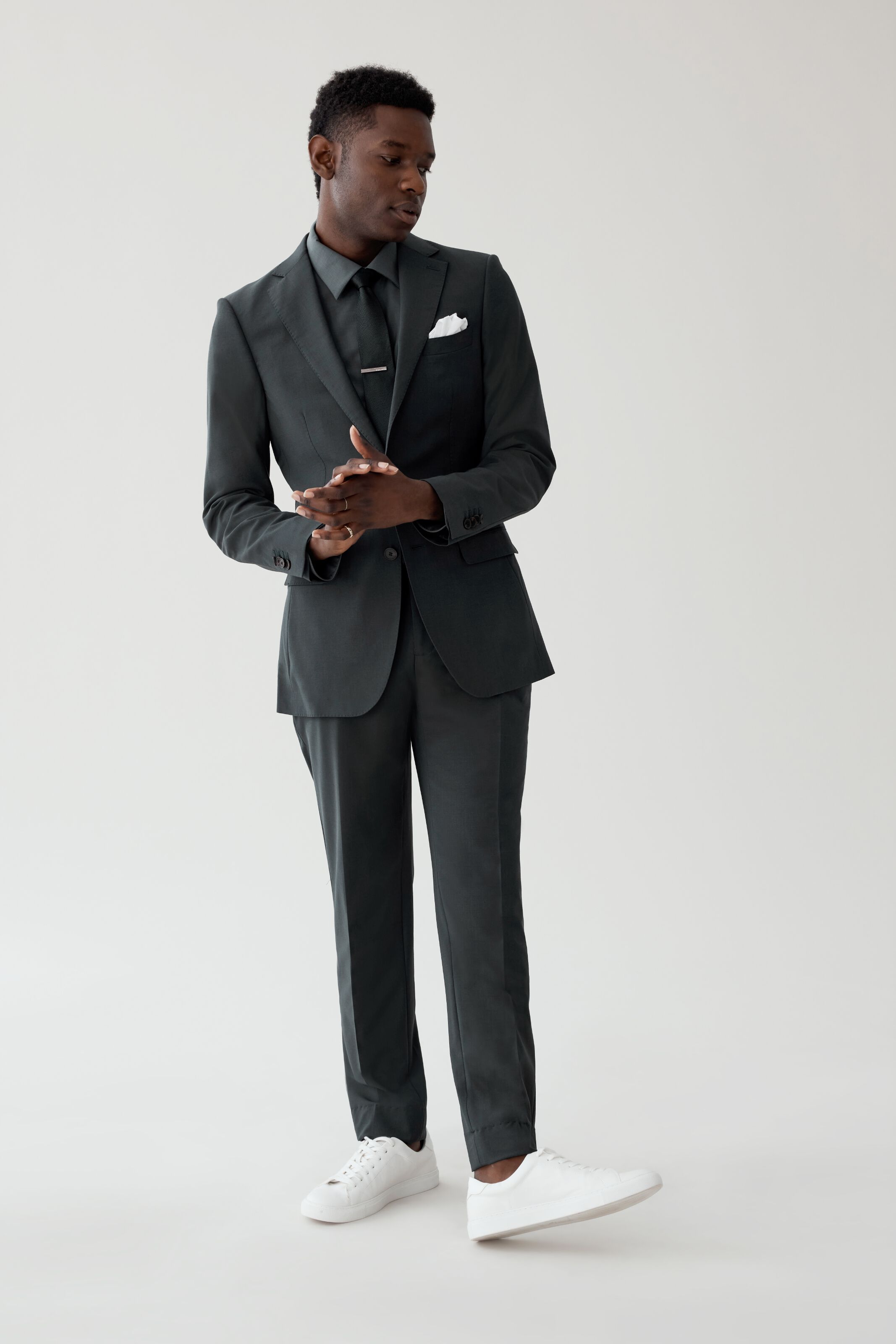 Do suit trousers stretch on sale